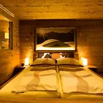 Apartament Damuelser Holzhus *