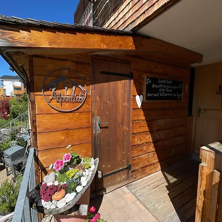Apartament Damuelser Holzhus *